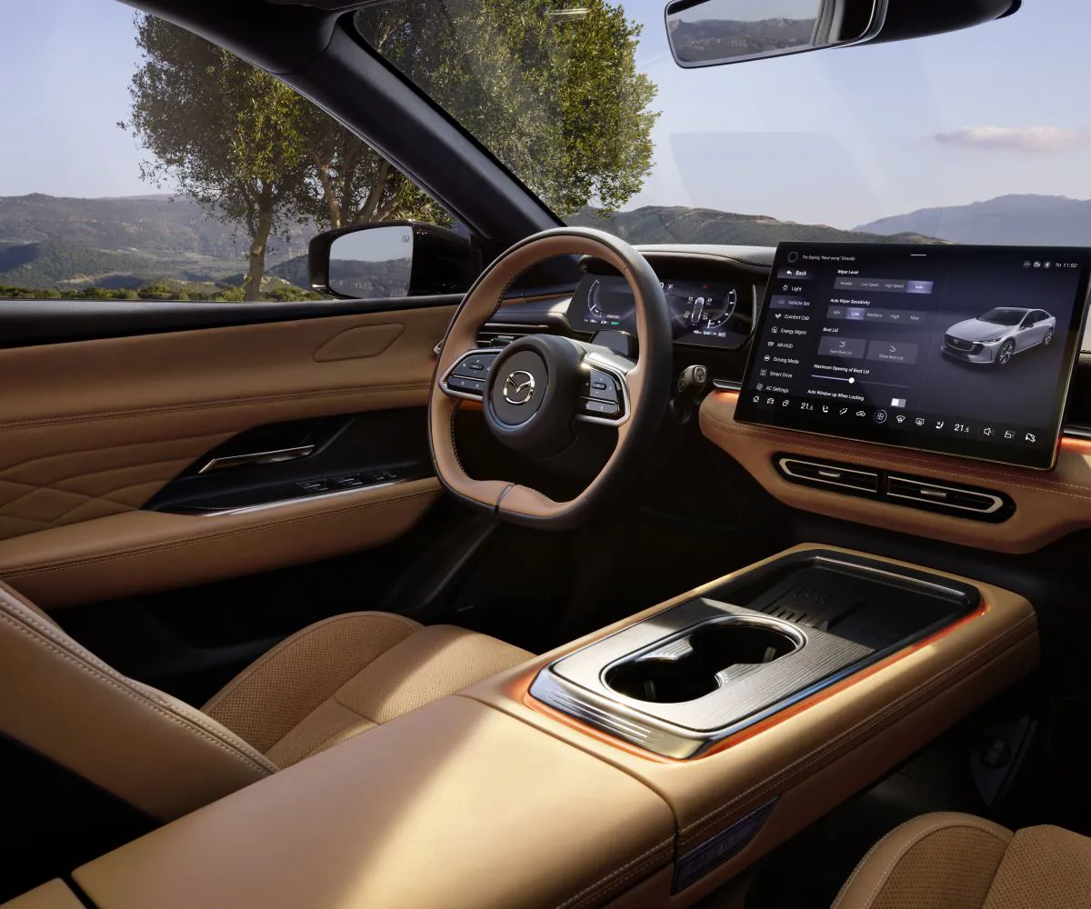 Mazda6 Takumi Plus 1200X1000