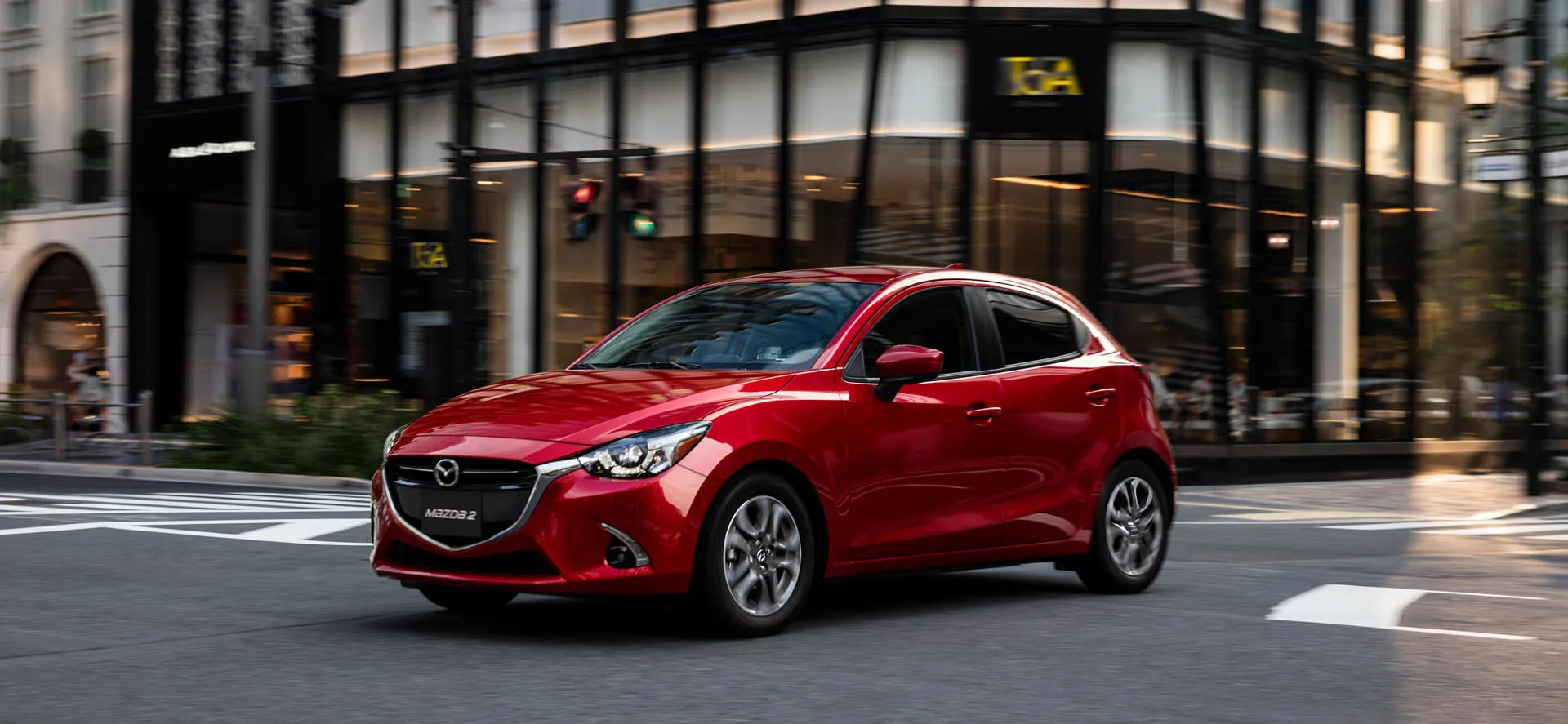 Mazda2 Hero 1920X887