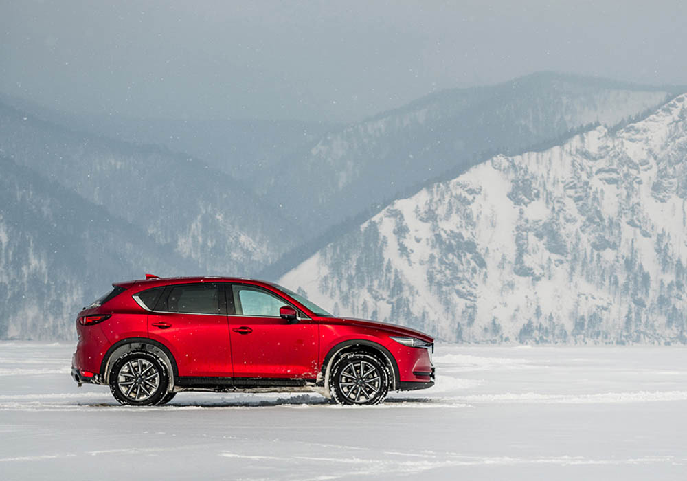 Mazda i-Activ AWD neliveto antaa varmuutta ja vakautta ajamiseen joka säällä